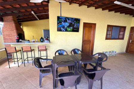 Chácara à venda com 4 quartos em Nova Veneza, Paulínia, SP