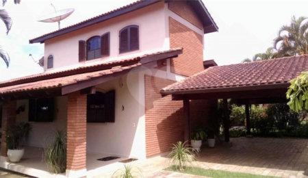 Casa à venda com 4 quartos, sendo 2 suítes,  no condomínio Vinhas da Vista Alegre - Lado Sede, Vinhedo - SP