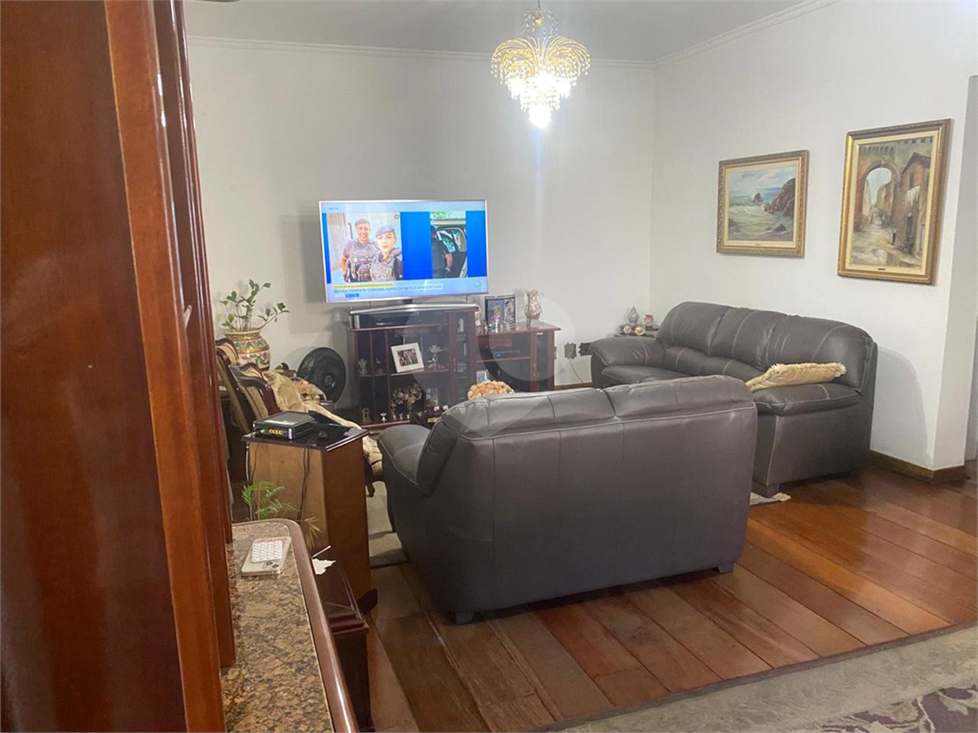 Sobrado à venda com 3 quartos, sendo 1 suíte, em Tremembé, São Paulo, SP
