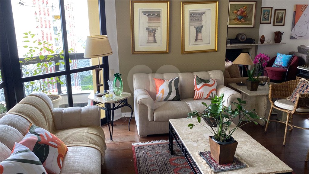 Apartamento à venda com 3 suítes em Vila Suzana, São Paulo, SP