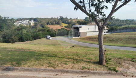 Terreno à venda no condomínio Santa Isabel I, Louveira - SP