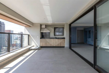 Apartamento à venda com 3 suítes em Moema, São Paulo, SP