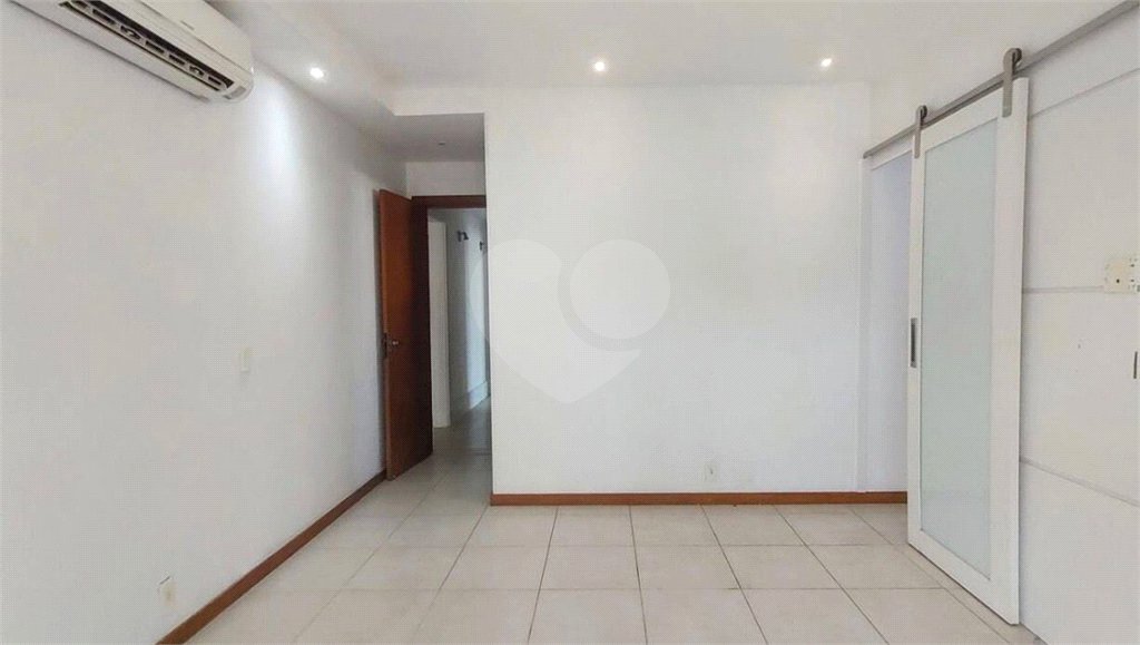 Cobertura à venda com 4 quartos, sendo 3 suítes, em Recreio dos Bandeirantes, Rio de Janeiro, RJ