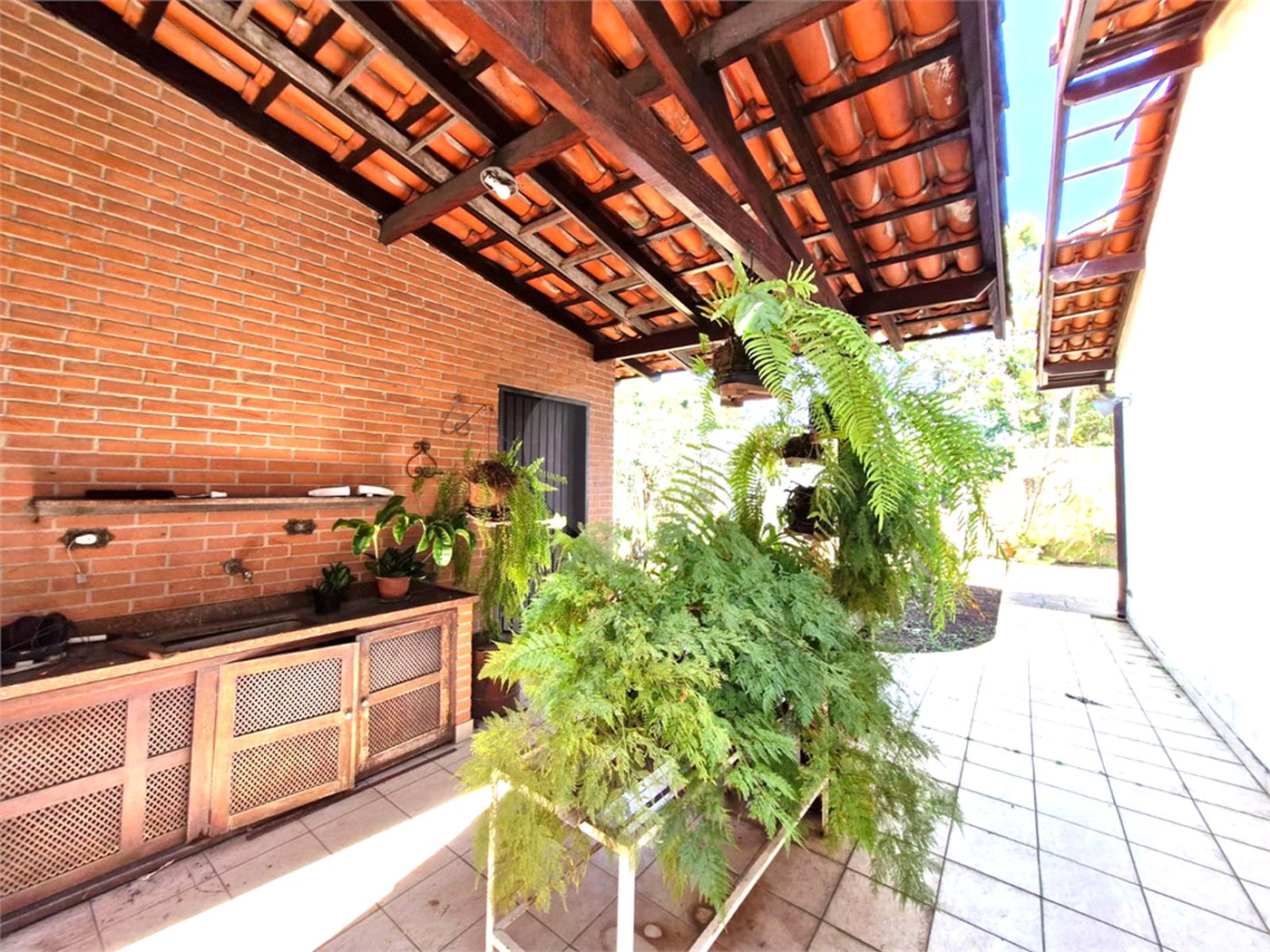 Casa Térrea à venda com 5 quartos, sendo 3 suítes, em Granja Julieta, São Paulo, SP