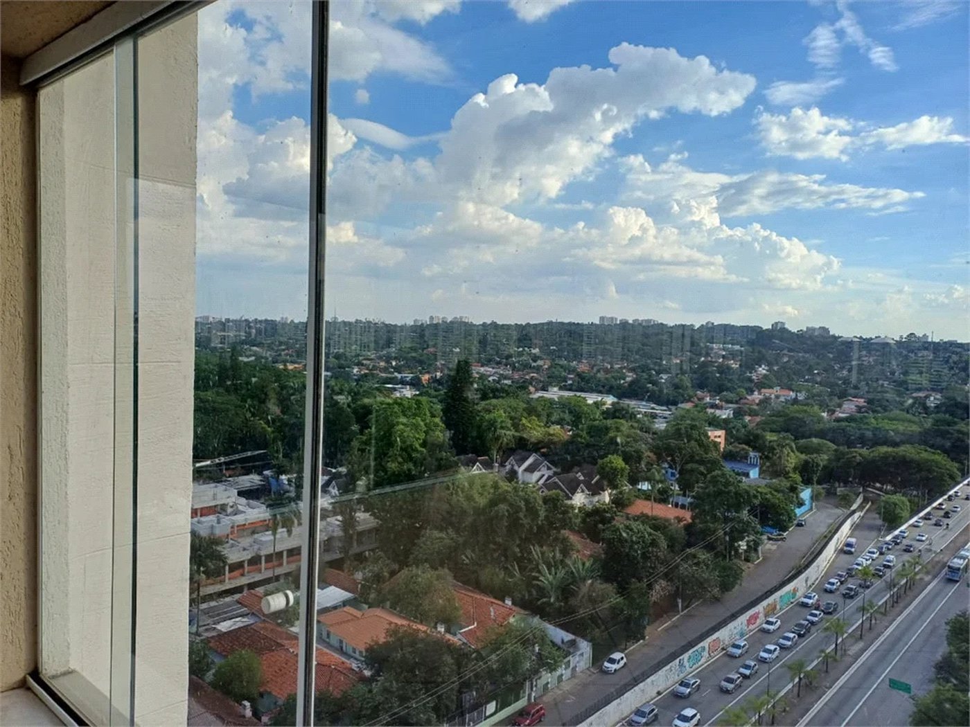 Apartamento à venda com 3 quartos, sendo 1 suíte,  em Brooklin Paulista, São Paulo, SP