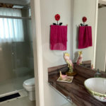 Casa à venda com 4 quartos, sendo 3 suítes, no condomínio Vila Hípica I, Vinhedo - SP