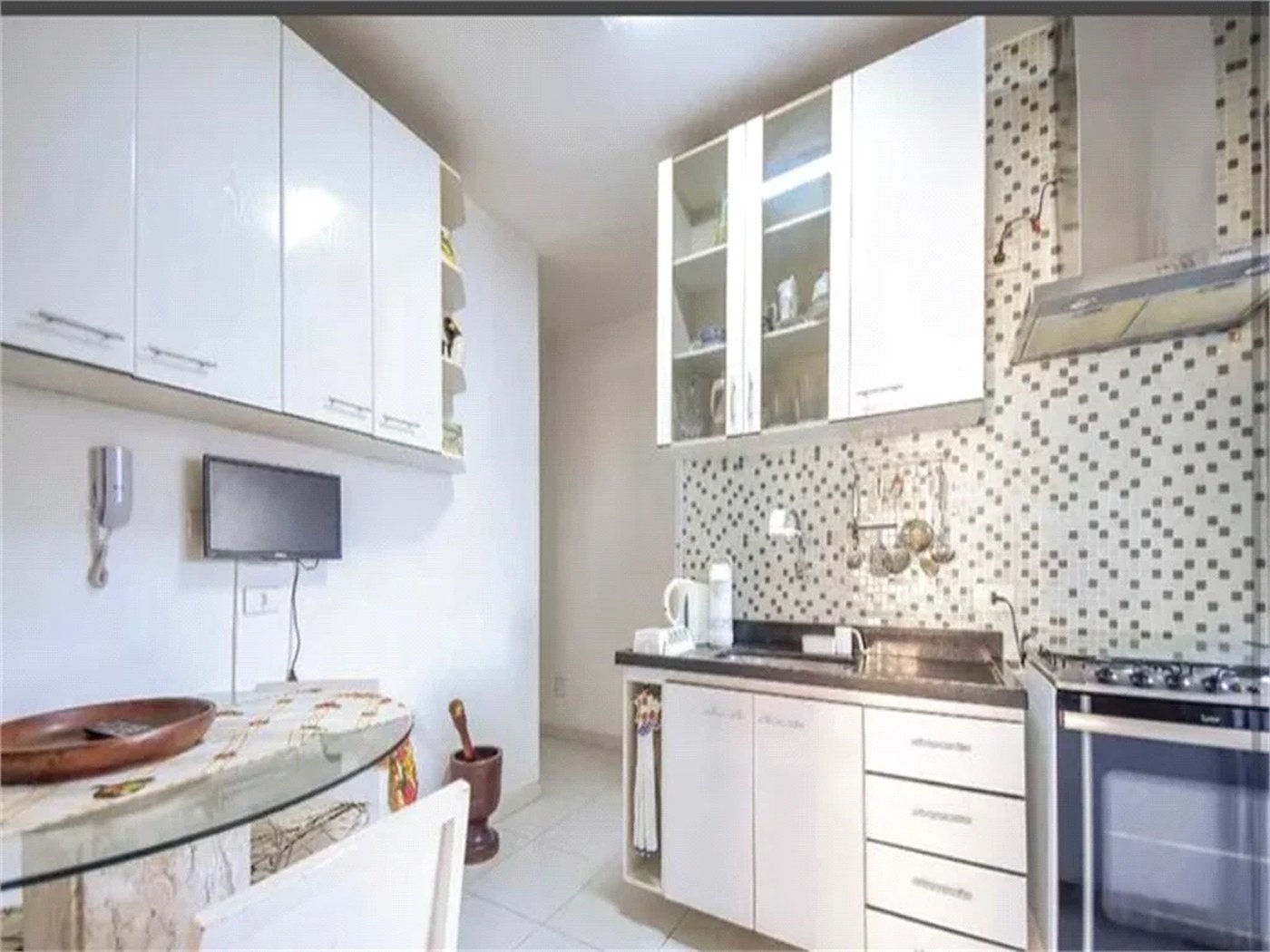 Apartamento à venda com 3 quartos, sendo 1 suíte, em Jardim Londrina, São Paulo, SP