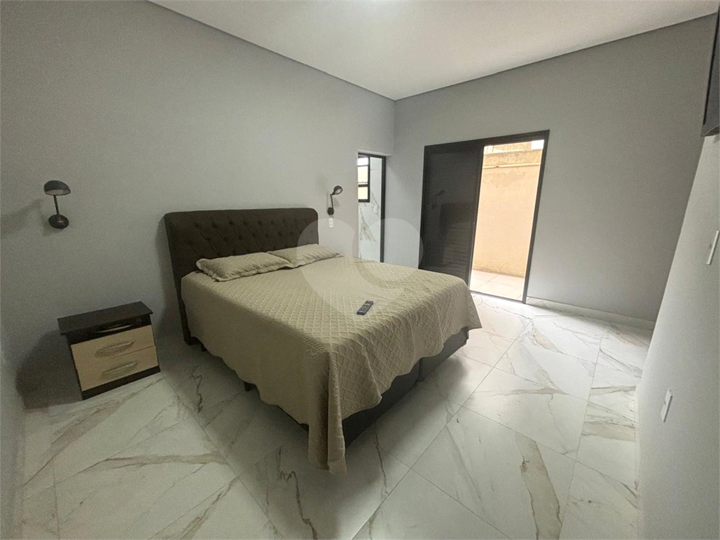 Casa à venda com 3 quartos, sendo 1 suíte, no condomínio Sun Lake, Sorocaba - SP