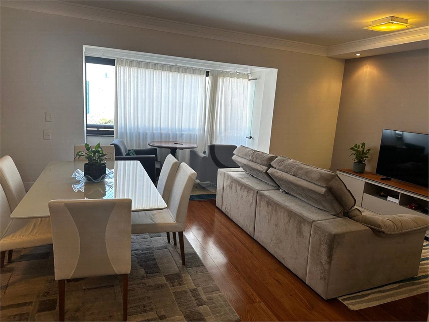 Apartamento à venda com 3 quartos, sendo 1 suíte, em Santana, São Paulo, SP