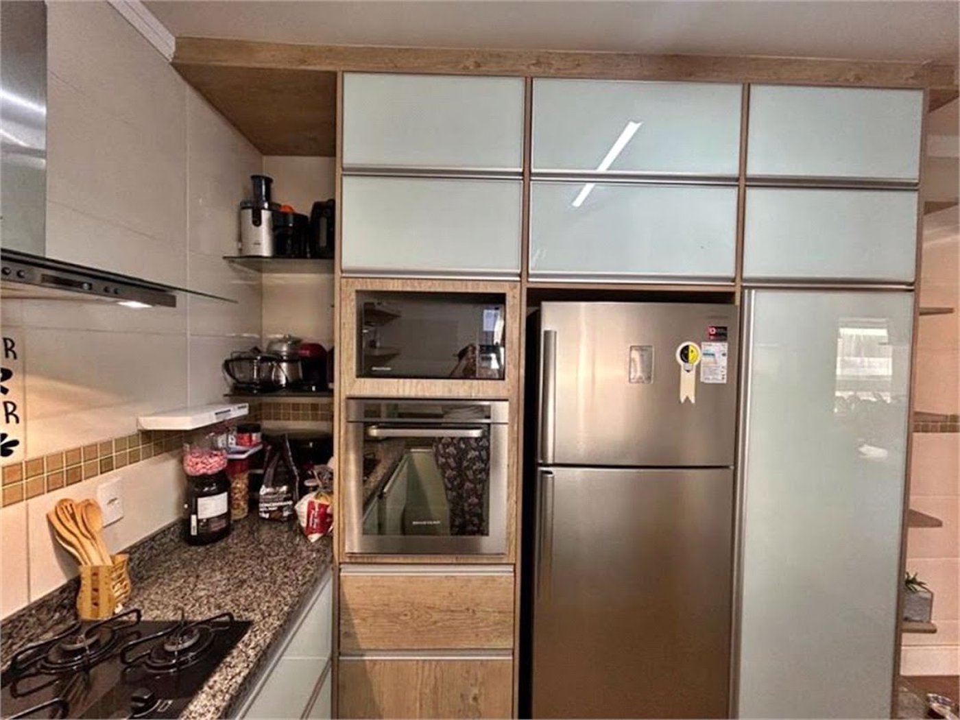 Apartamento Residencial à venda, Vila Guilhermina, Praia Grande - AP1374.