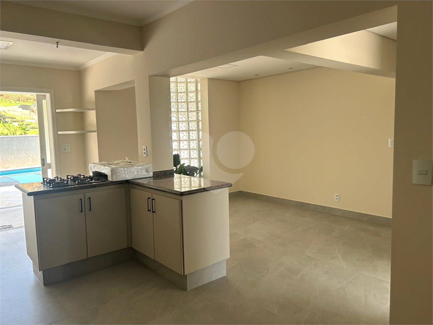Casa à venda com 4 suítes no condomínio Jardim Paulista I, Vinhedo - SP