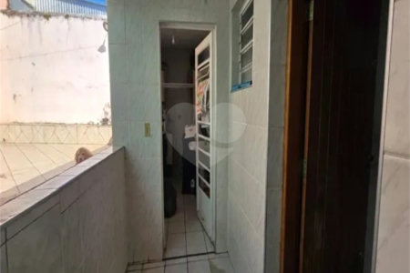 Casa Térrea à venda ou para alugar com 5 quartos, sendo 1 suíte, em Vila Vitório Mazzei, São Paulo, SP