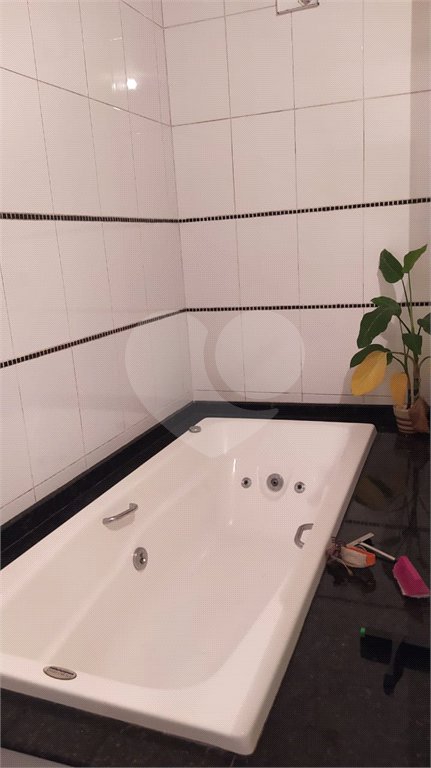 Casa à venda com 4 quartos, sendo 1 suíte,  em Vila Mogilar, Mogi das Cruzes, SP