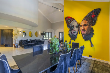 Casa à venda com 5 suítes no condomínio Vale da Santa Fé, Vinhedo - SP