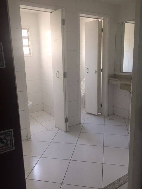 Prédio Comercial de Grande Porte no Centro Histórico de Santos para Venda Ou Aluguel