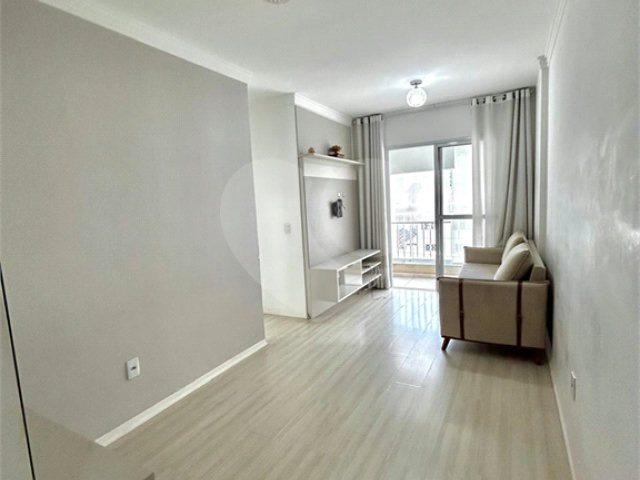 Apartamento à venda com 2 quartos, sendo 1 suíte,  em Parada Inglesa, São Paulo, SP