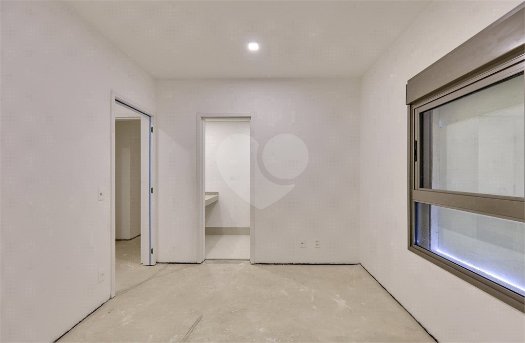 Apartamento à venda com 4 suítes em Campo Belo, São Paulo, SP