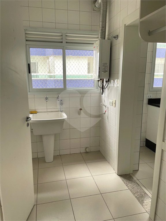 Apartamento à venda com 3 suítes em Campo Belo, São Paulo, SP