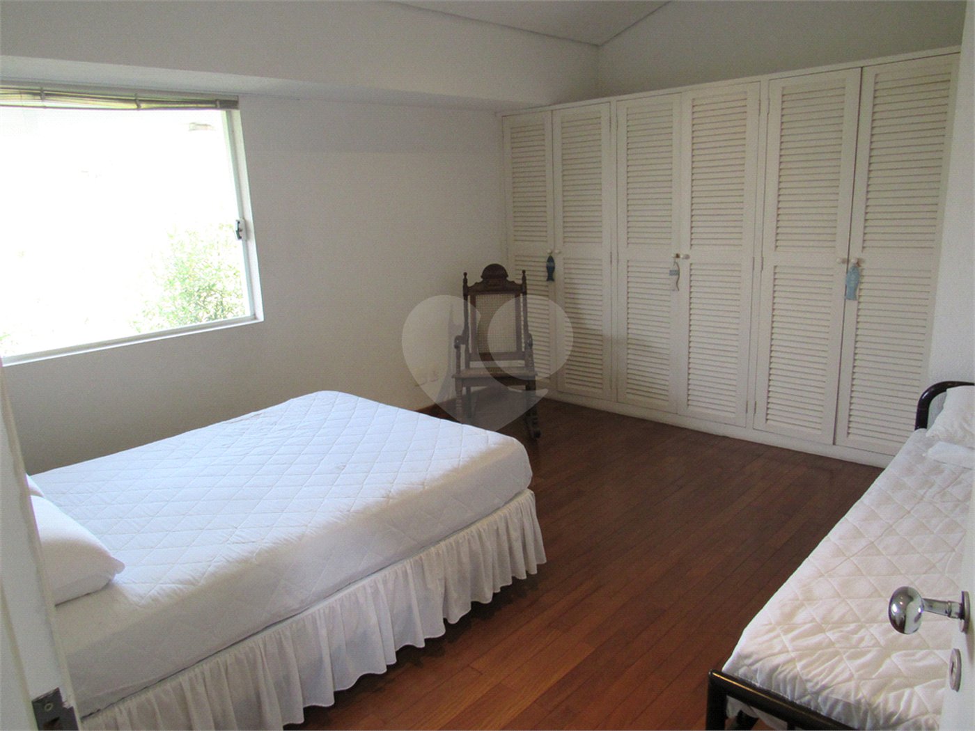Casa à venda com 3 quartos, sendo 1 suíte, em Guarapiranga, São Paulo, SP