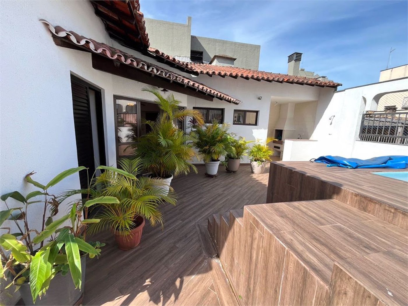 Apartamento com 4 dormitórios à venda, 259 m² por R$ 900.000,00 - Jardim Três Marias - Guarujá/SP