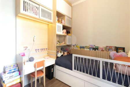 Apartamento à venda com 3 quartos, sendo 1 suíte, em Vila Mariana, São Paulo, SP