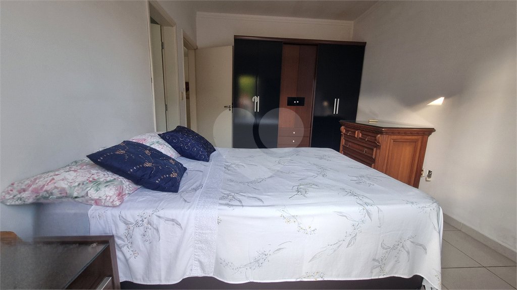 Casa à venda com 4 quartos, sendo 3 suítes,  no condomínio Residencial Villa dos Inglezes, Sorocaba - SP