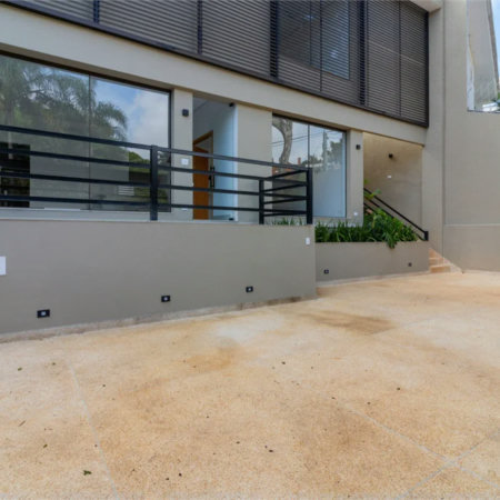 Casa à venda com 4 quartos, sendo 1 suíte,  em Jardim Guedala, São Paulo, SP