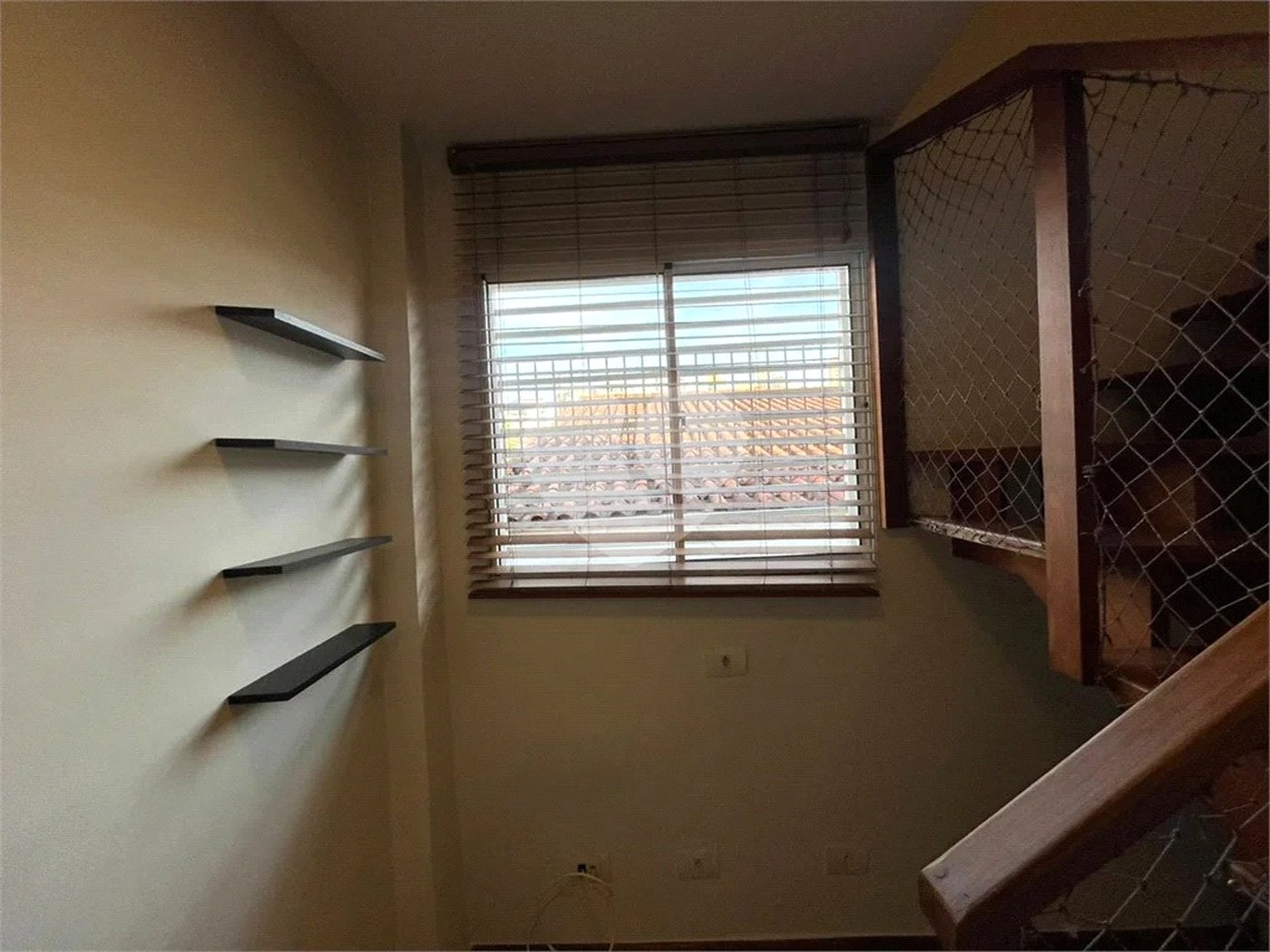 Casa à venda com 4 quartos, sendo 1 suíte,  em Jardim Franca, São Paulo, SP