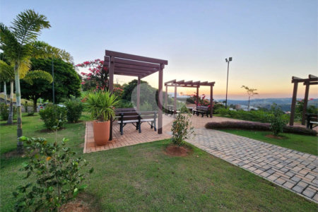 Terreno à venda no condomínio Jardim Primavera, Louveira - SP