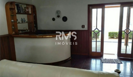 Casa à venda com 5 quartos, sendo 3 suítes,  no condomínio Portella, Itu - SP