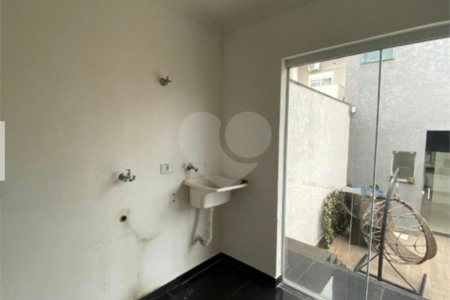 Casa para alugar com 5 quartos, sendo 3 suítes,  em Vila Oliveira, Mogi das Cruzes, SP