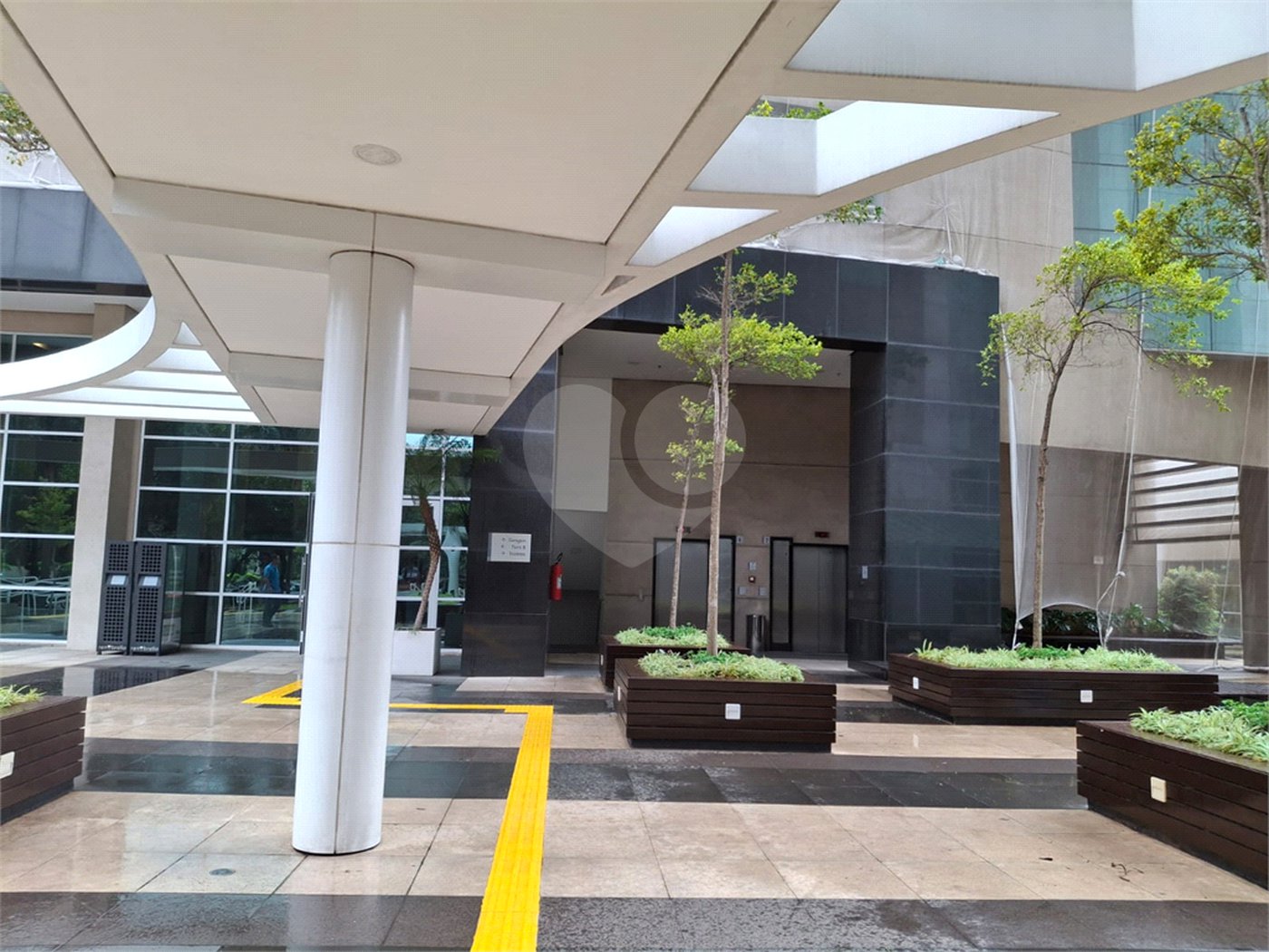Sala à venda em Chácara Santo Antônio, São Paulo, SP