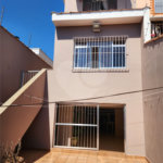 Sobrado à venda com 3 quartos, sendo 1 suíte,  em Vila Constança, São Paulo, SP