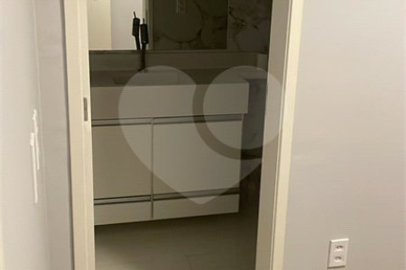 Casa à venda com 4 suítes no condomínio Veneza, Mogi das Cruzes - SP