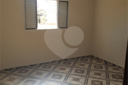 Casa à venda com 4 quartos em Lopes de Oliveira, Sorocaba, SP