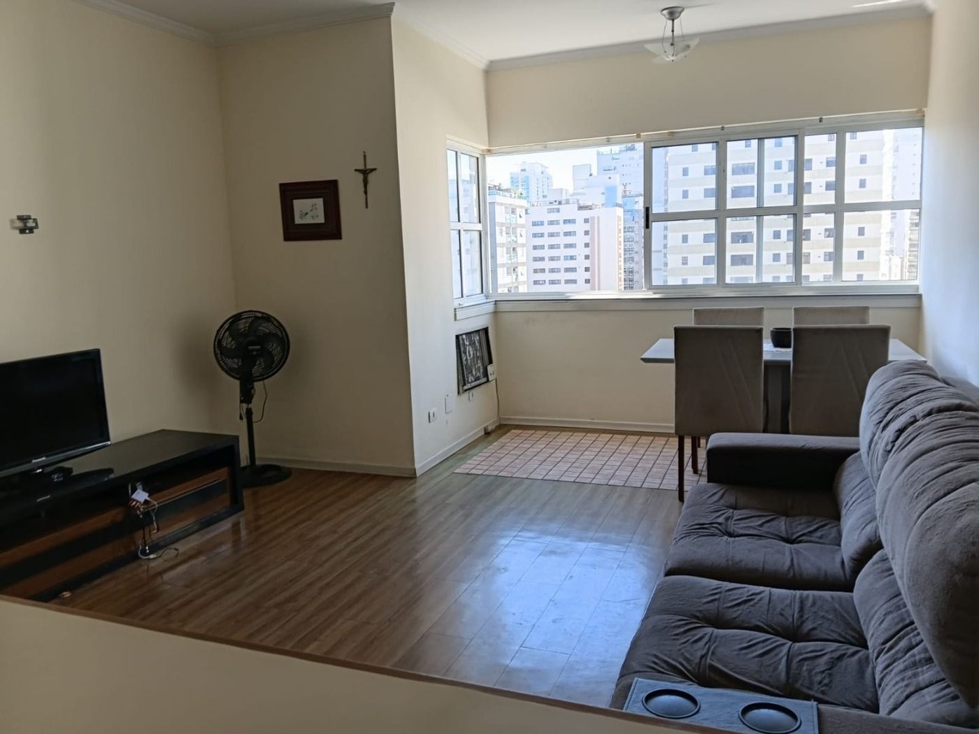 Apartamento com 2 dormitórios à venda, 62 m² por R$ 520.000,00 - Gonzaga - Santos/SP