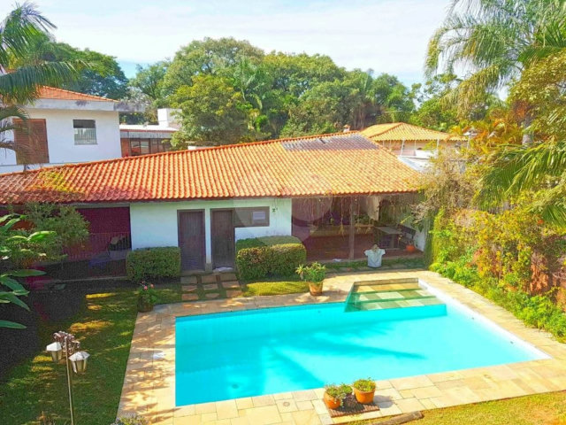 Sobrado à venda com 4 quartos, sendo 2 suítes,  em Alto da Boa Vista, São Paulo, SP