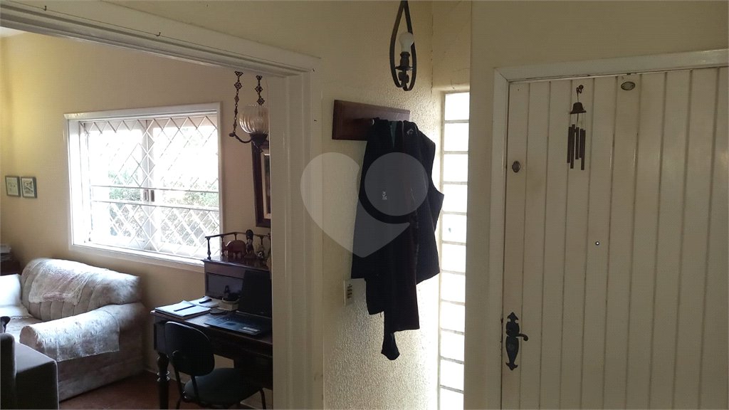 Casa à venda ou para alugar com 4 quartos, sendo 1 suíte, no Centro, Vinhedo, SP