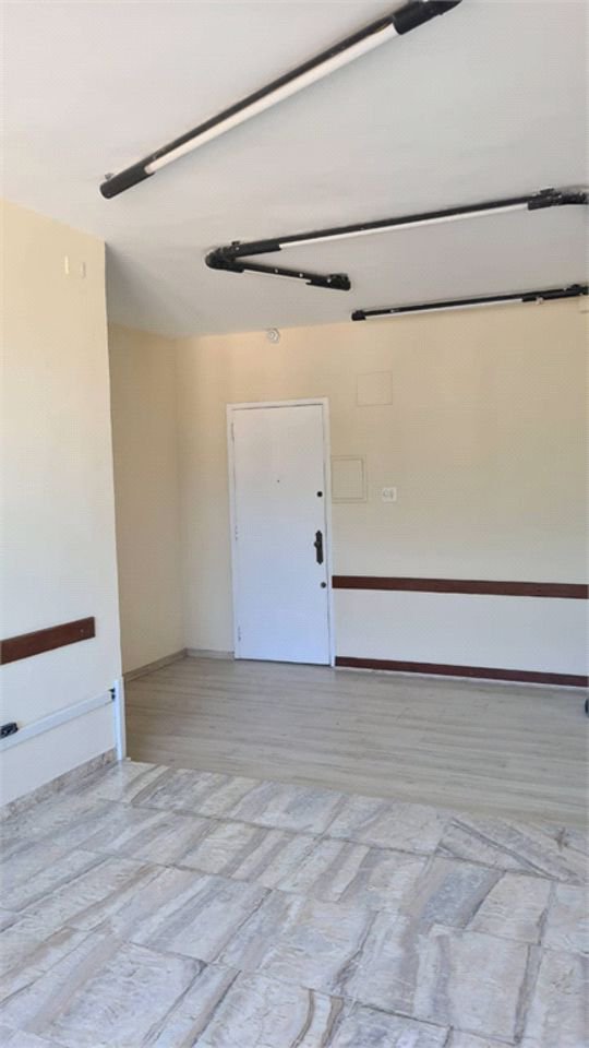 Sala Comercial à venda, Centro, Santos - SA0018.
