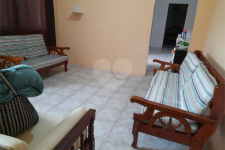 Casa à venda com 2 quartos em Indaiá, Bertioga, SP
