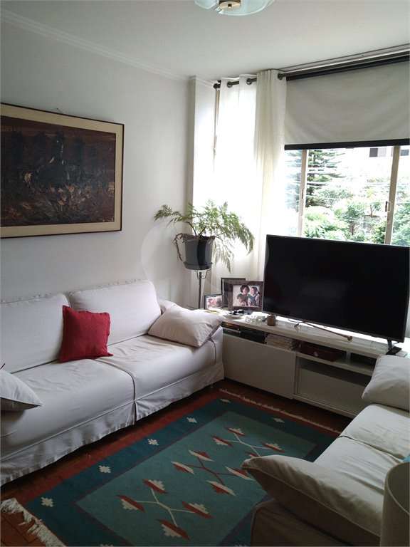 Apartamento à venda com 3 quartos, sendo 1 suíte, em Pinheiros, São Paulo, SP