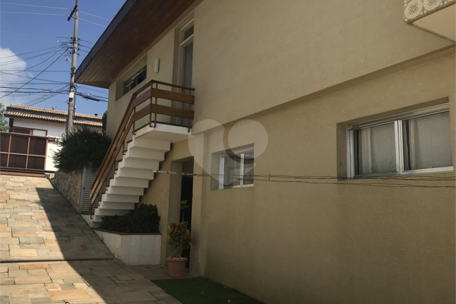 Sobrado à venda com 5 quartos, sendo 1 suíte, em Santana, São Paulo, SP