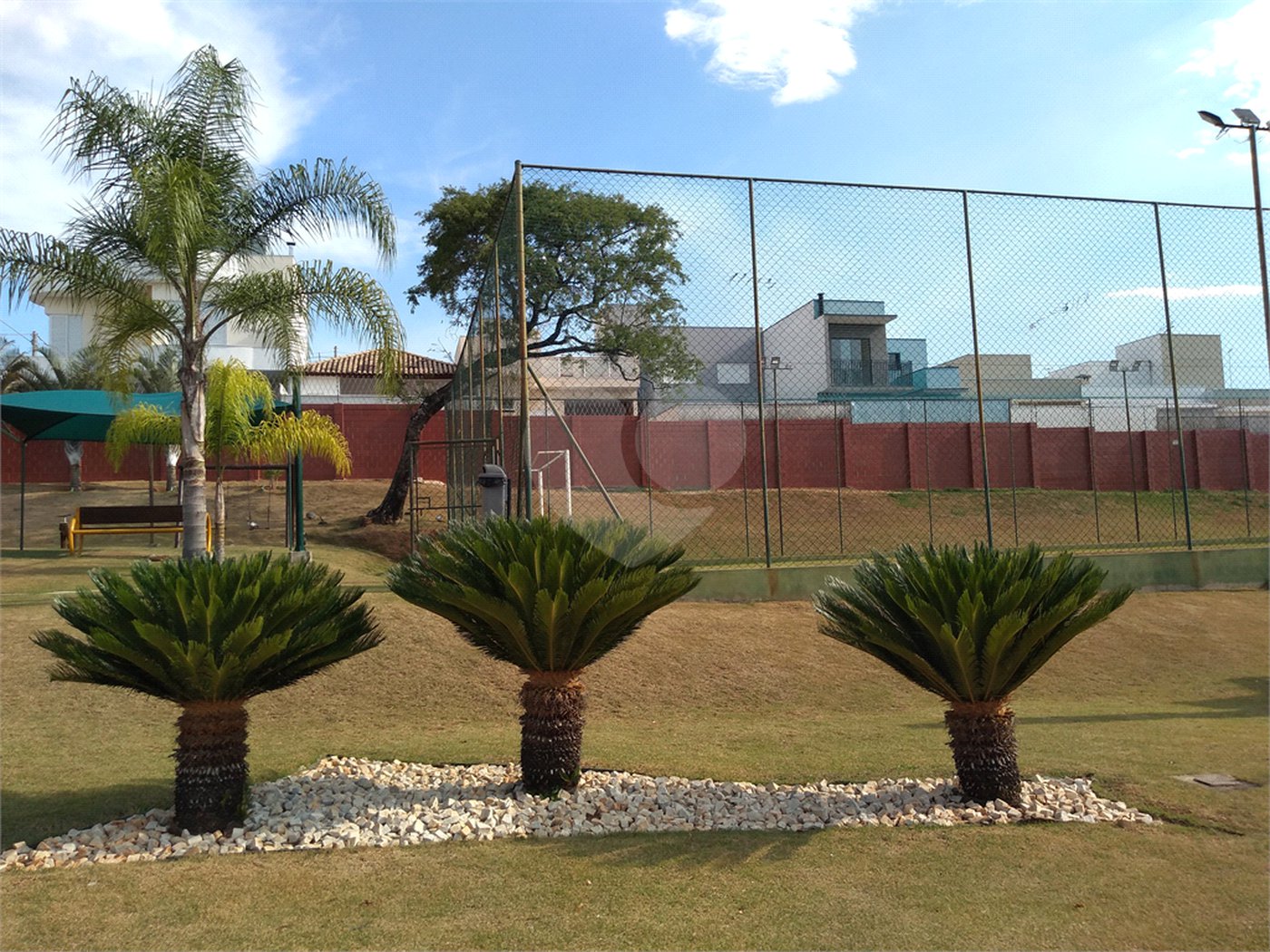 Casa à venda com 3 quartos, sendo 1 suíte, no condomínio Golden Park Residence II, Sorocaba - SP