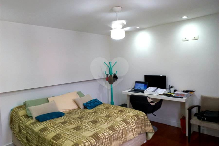 Casa à venda com 3 suítes no condomínio Maison Montparnasse, São Paulo - SP