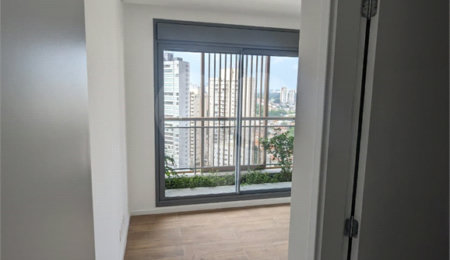 Apartamento à venda com 3 quartos, sendo 2 suítes,  em Jardim das Acácias, São Paulo, SP