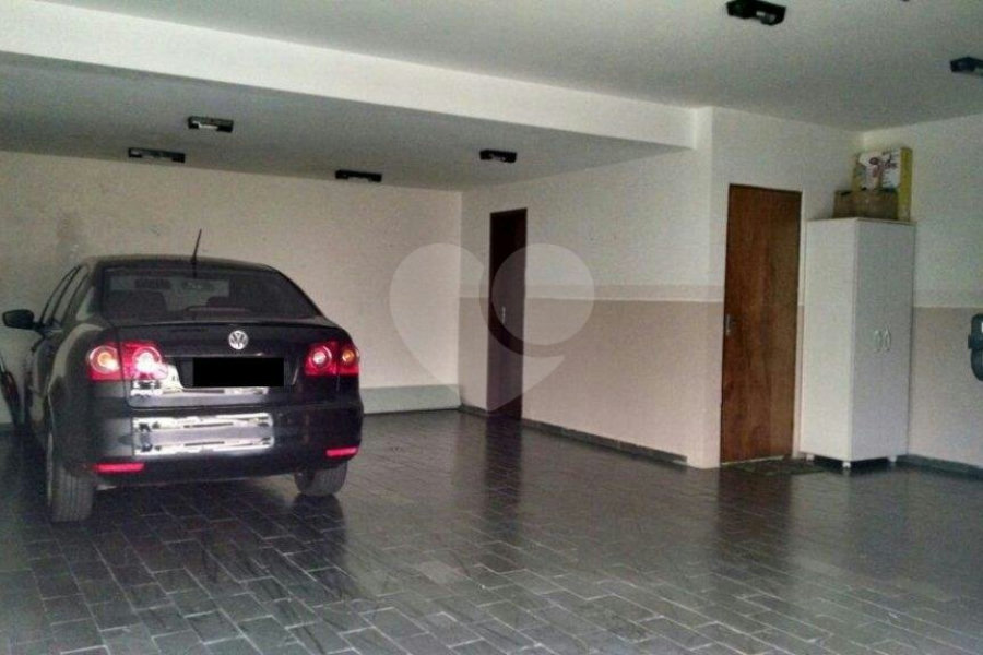 Casa à venda com 3 quartos, sendo 1 suíte, no condomínio Residencial Morada do Horto, São Paulo - SP
