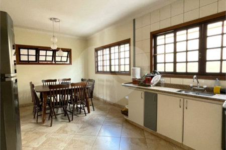 Casa à venda com 3 quartos, sendo 2 suítes,  em Jardim do Lago, Bragança Paulista, SP