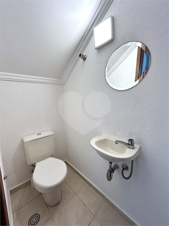Casa para alugar com 2 quartos, sendo 1 suíte, no condomínio Terra Nostra III, São Paulo - SP