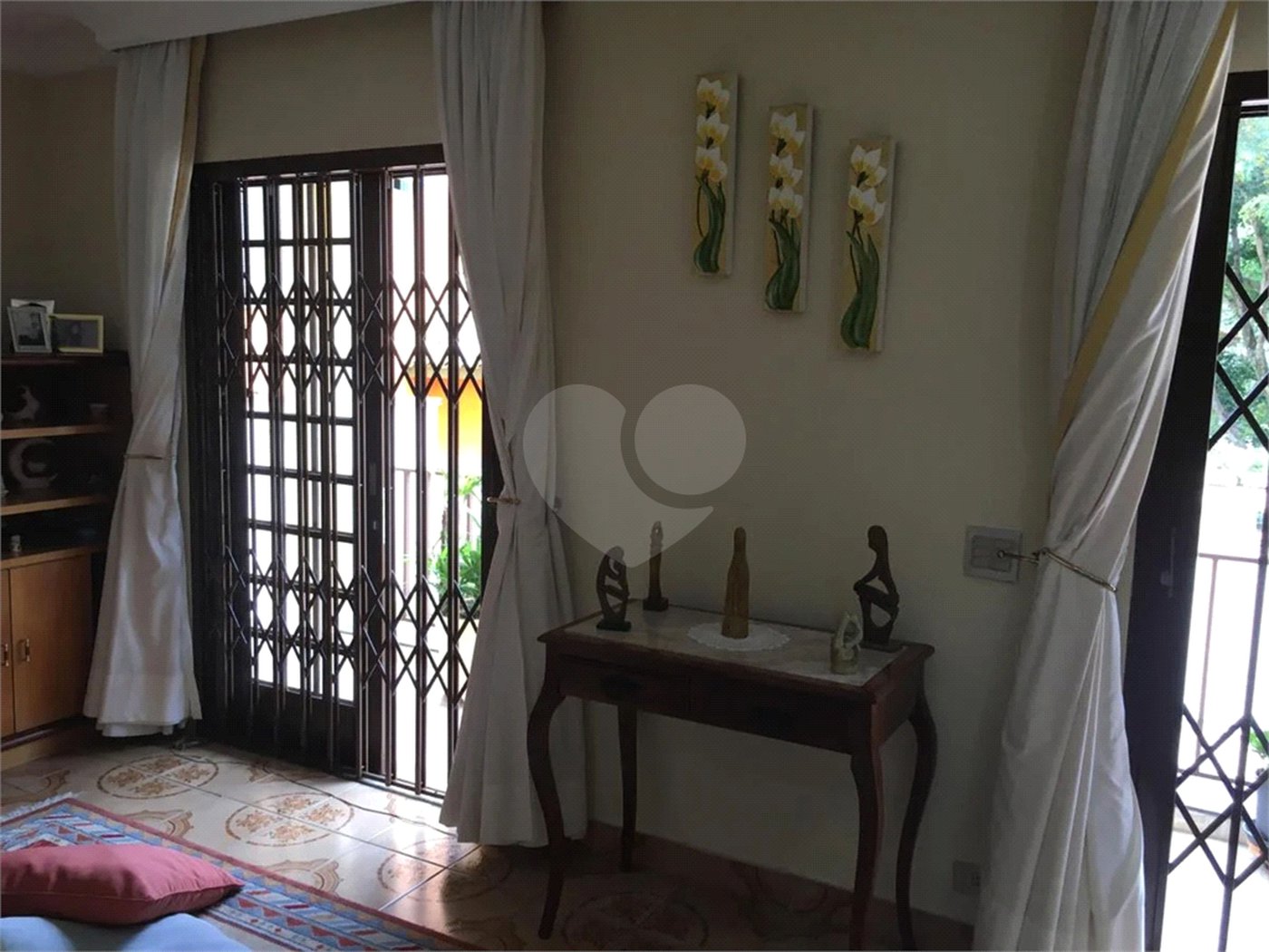 Casa à venda com 4 quartos, sendo 2 suítes,  em Vila Suzana, São Paulo, SP