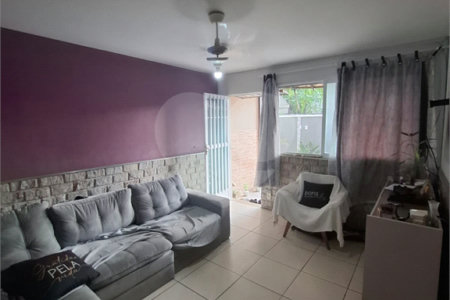 Casa de Vila à venda com 2 quartos, sendo 1 suíte, em Santíssimo, Rio de Janeiro, RJ